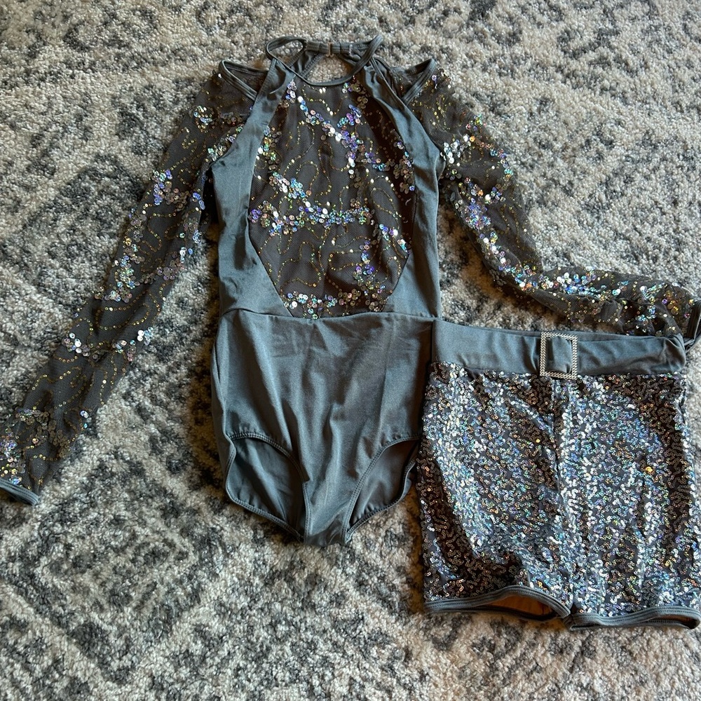Sparkling Gray Kids Costume Set with Shorts